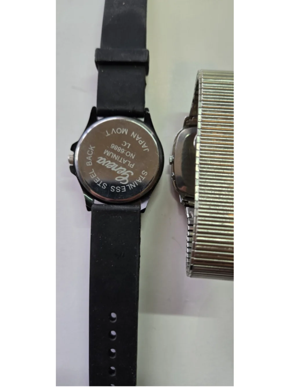 Lot Of 4 Men's Watches Casio G-Shock Geneva Timex Q